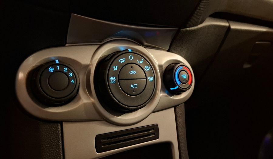 Ford Fiesta Kinetic Design 1.6 SE Hatchback 2017