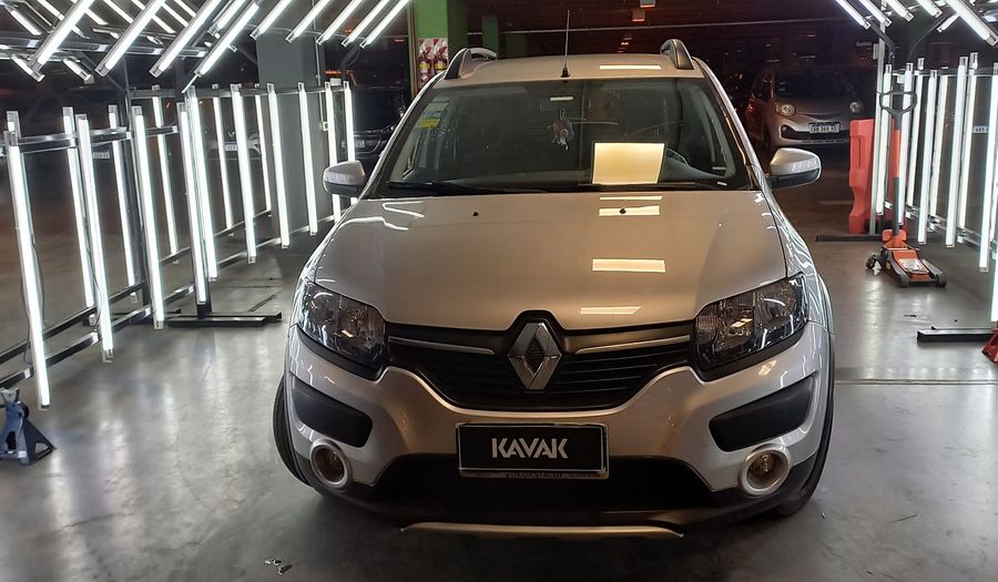 Renault Sandero Stepway 1.6 STEPWAY DYNAMIQUE Hatchback 2017