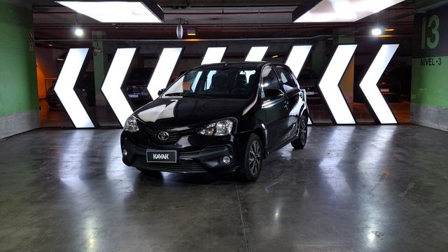 Toyota • Etios