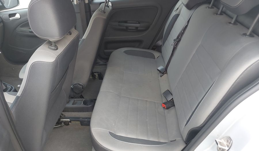 Volkswagen Gol 1.6 HIGHLINE Hatchback 2021