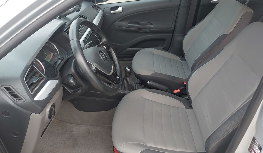 Volkswagen Gol 1.6 HIGHLINE Hatchback 2021