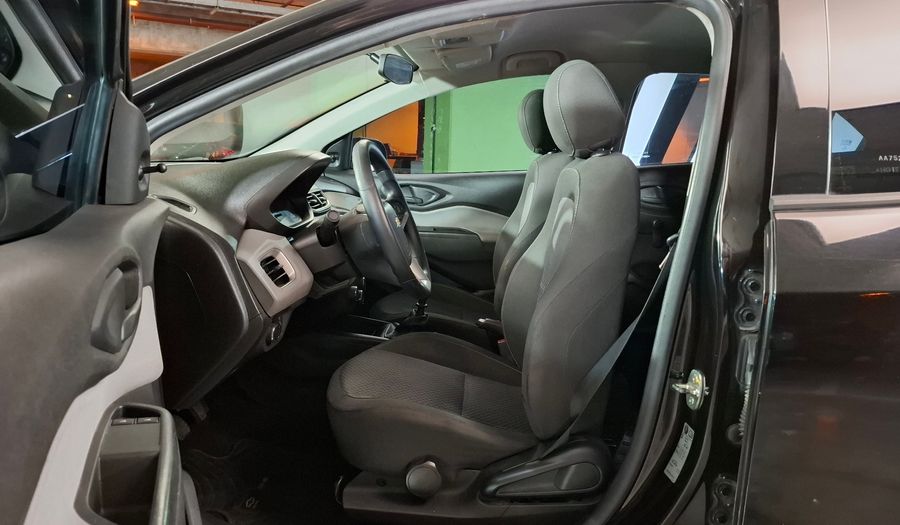 Chevrolet Onix 1.4 LT Hatchback 2016