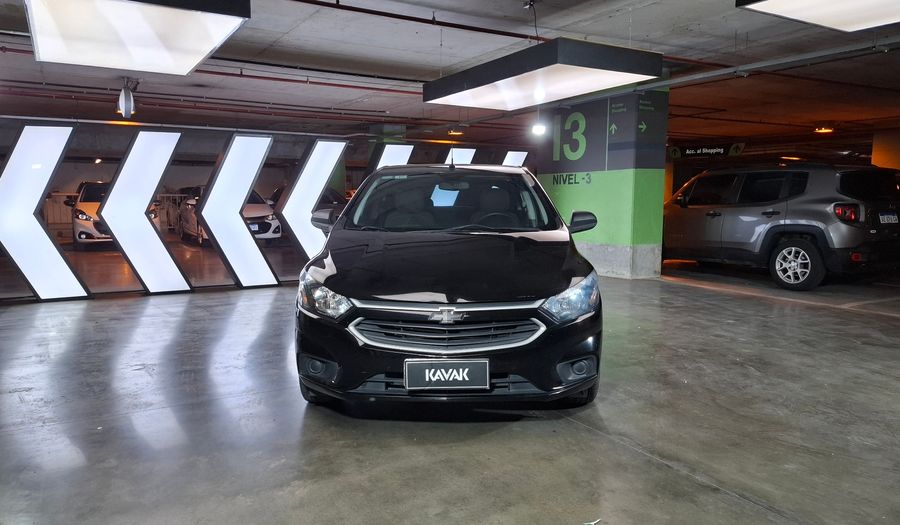 Chevrolet Onix 1.4 LT Hatchback 2016