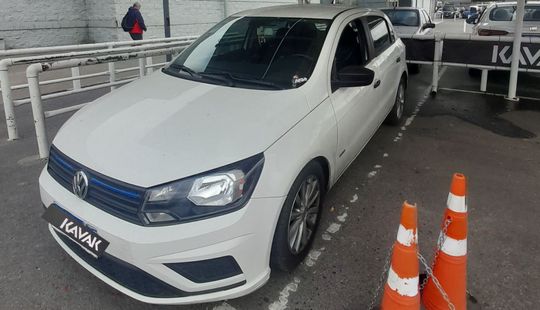 Volkswagen • Gol Trend
