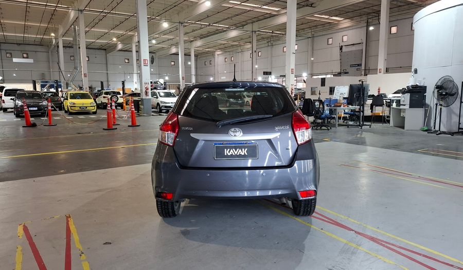 Toyota Yaris 1.5 CVT Hatchback 2017