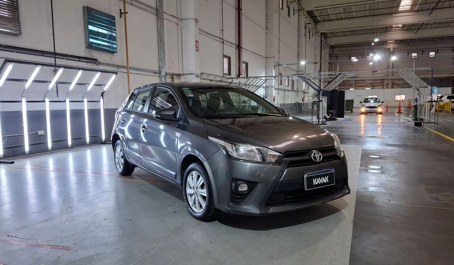 Toyota Yaris 1.5 CVT Hatchback 2017