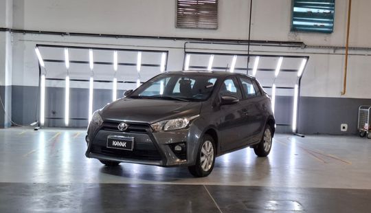 Toyota • Yaris