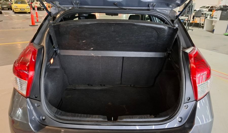 Toyota Yaris 1.5 CVT Hatchback 2017