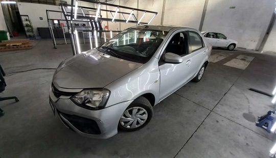 Toyota • Etios