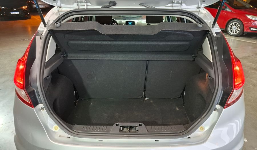 Ford Fiesta Kinetic Design 1.6 SE Hatchback 2017