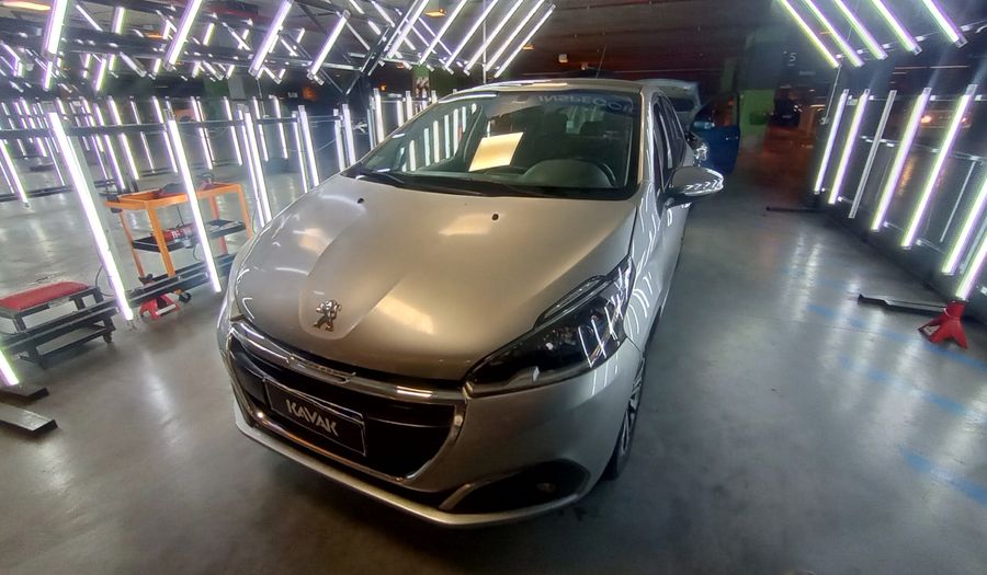 Peugeot 208 1.6 ALLURE Hatchback 2017