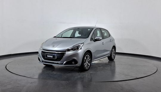 Peugeot • 208