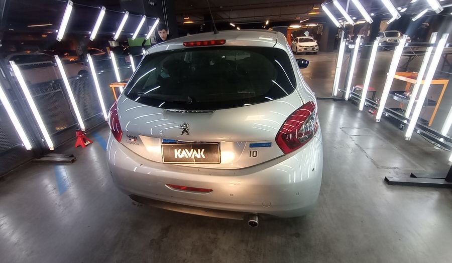 Peugeot 208 1.6 ALLURE Hatchback 2017