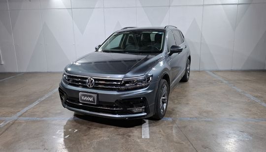 Volkswagen • Tiguan