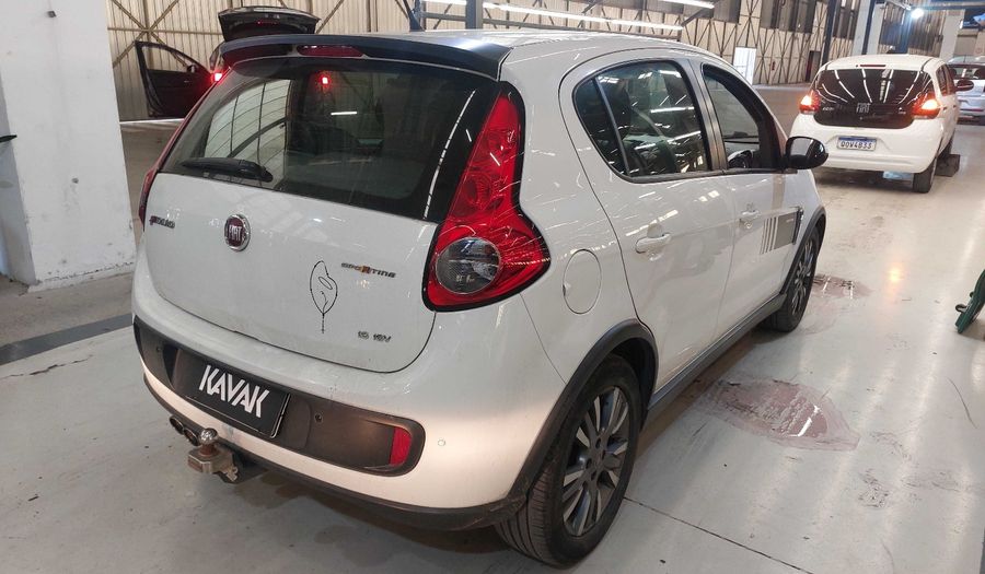Fiat Palio MPI SPORTING Hatchback 2016