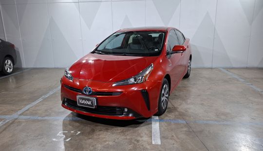 Toyota • Prius