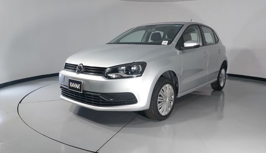 Volkswagen • Polo