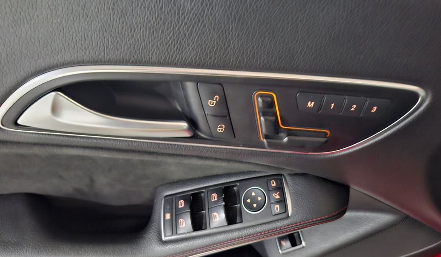 Mercedes Benz Clase Cla 2.0 CLA 250 CGI SPORT AT Coupe 2015