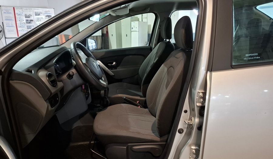 Renault Logan 1.6 PRIVILEGE Sedan 2016