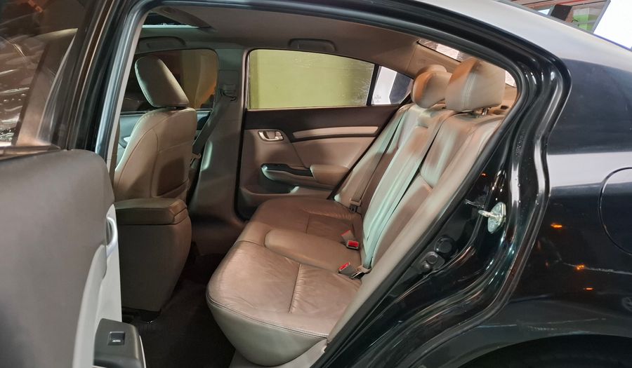 Honda Civic 1.8 I-VTEC EXS AUTO Sedan 2013