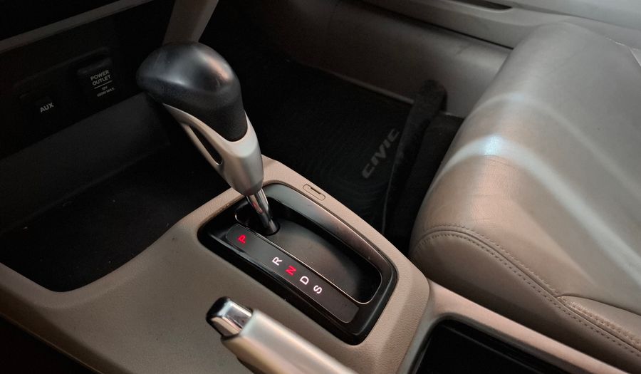 Honda Civic 1.8 I-VTEC EXS AUTO Sedan 2013