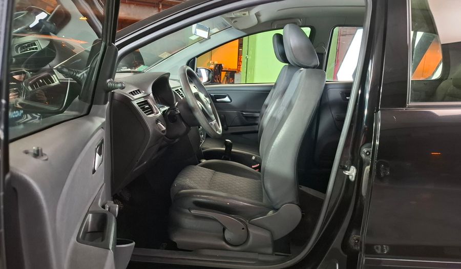 Volkswagen Fox 1.6 COMFORTLINE Hatchback 2013