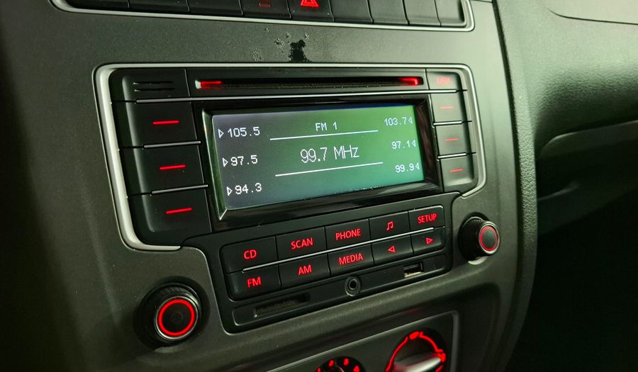 Volkswagen Fox 1.6 COMFORTLINE Hatchback 2013