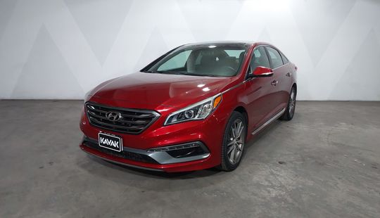 Hyundai • Sonata