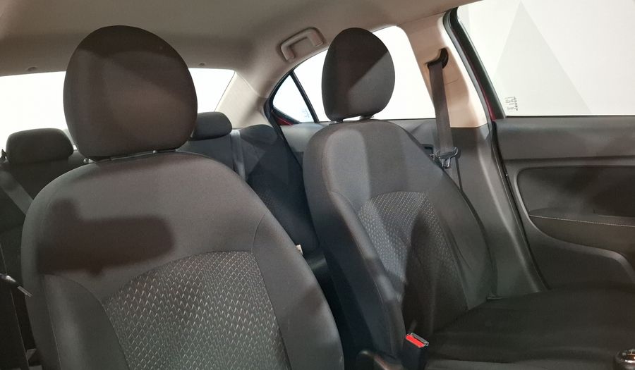 Mitsubishi Mirage 1.2 GLS Sedan 2021