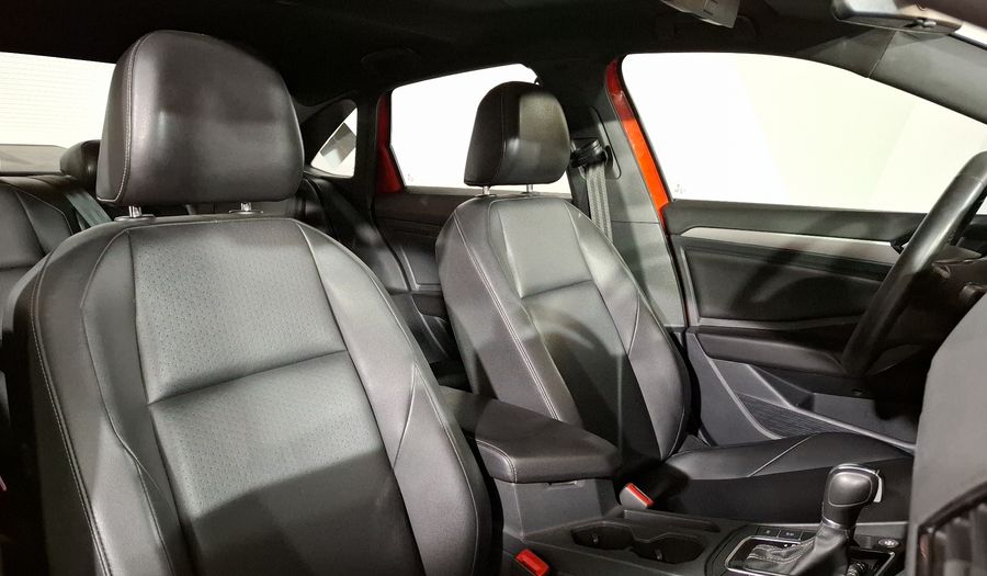 Volkswagen Jetta 1.4 R-LINE AUTO Sedan 2019