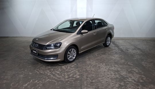 Volkswagen • Vento