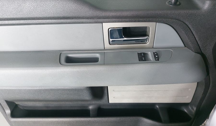 Ford Lobo 5.0 LOBO REGULAR CAB 4X2 TA Pickup 2011