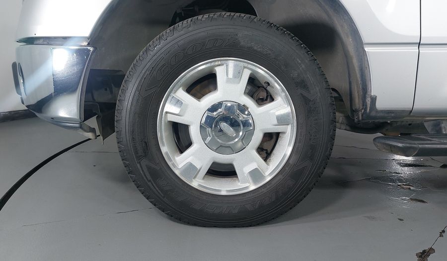 Ford Lobo 5.0 LOBO REGULAR CAB 4X2 TA Pickup 2011
