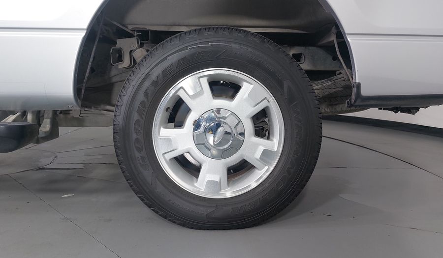 Ford Lobo 5.0 LOBO REGULAR CAB 4X2 TA Pickup 2011