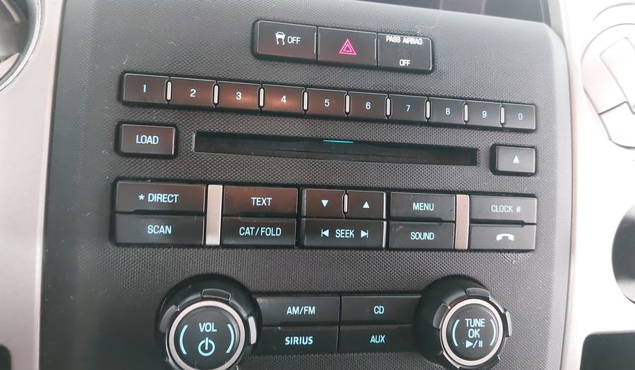 Ford Lobo 5.0 LOBO REGULAR CAB 4X2 TA Pickup 2011