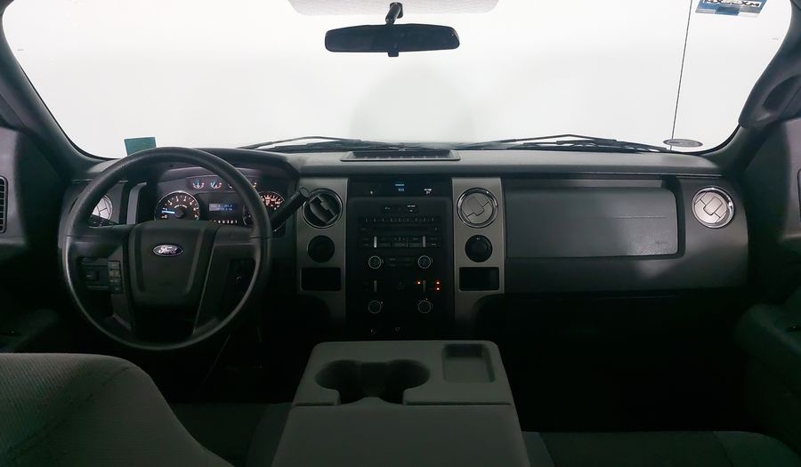 Ford Lobo 5.0 LOBO REGULAR CAB 4X2 TA Pickup 2011