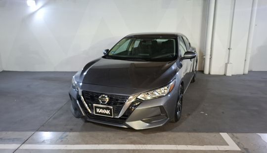 Nissan • Sentra