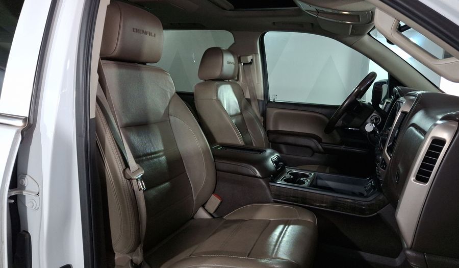Gmc Sierra 6.2 DENALI E AT 4WD Pickup 2016
