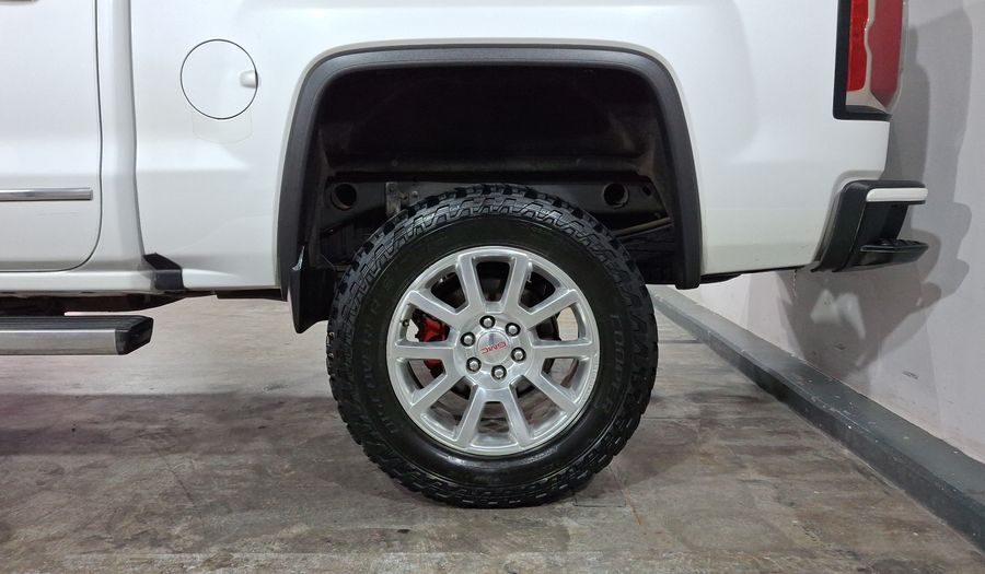 Gmc Sierra 6.2 DENALI E AT 4WD Pickup 2016