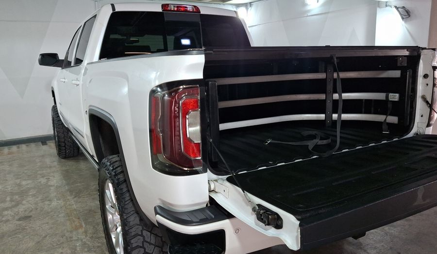 Gmc Sierra 6.2 DENALI E AT 4WD Pickup 2016