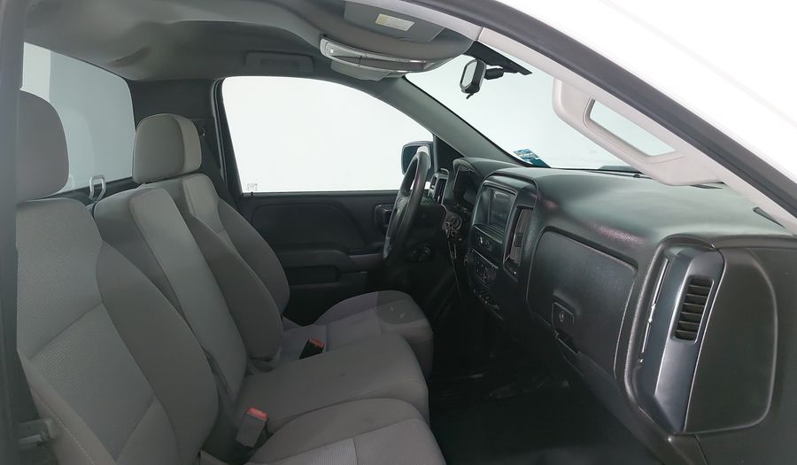 Chevrolet Silverado 2500 5.3 CAB REG A V8 LS AUTO Pickup 2018
