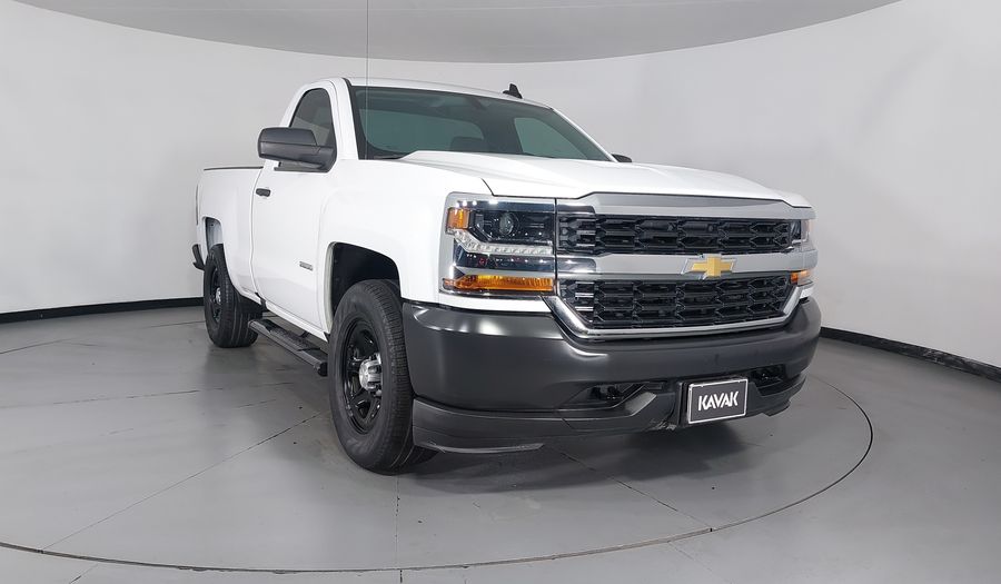 Chevrolet Silverado 2500 5.3 CAB REG A V8 LS AUTO Pickup 2018