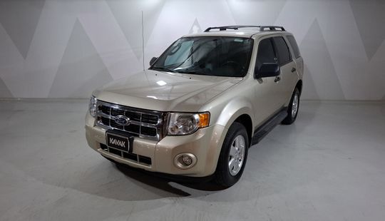 Ford • Escape