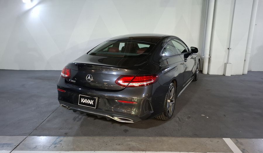 Mercedes Benz Clase C 2.0 300 AUTO Coupe 2019