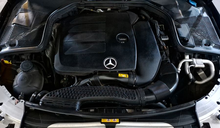 Mercedes Benz Clase C 2.0 300 AUTO Coupe 2019
