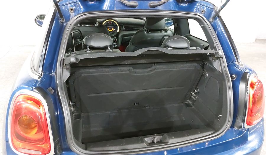 Mini Cooper S 2.0 COOPER HOT CHILI AUTO Hatchback 2018