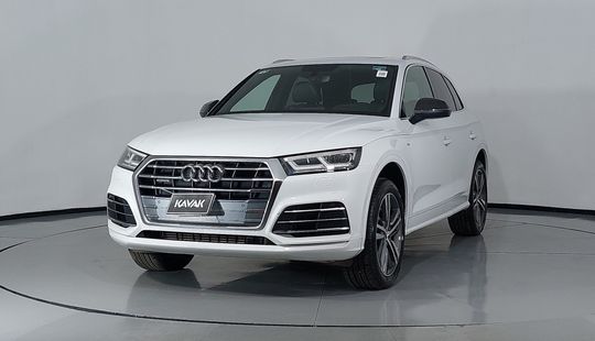 Audi • Q5