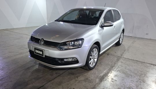 Volkswagen • Polo