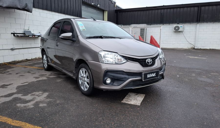 Toyota Etios 1.5 XLS AT Sedan 2018