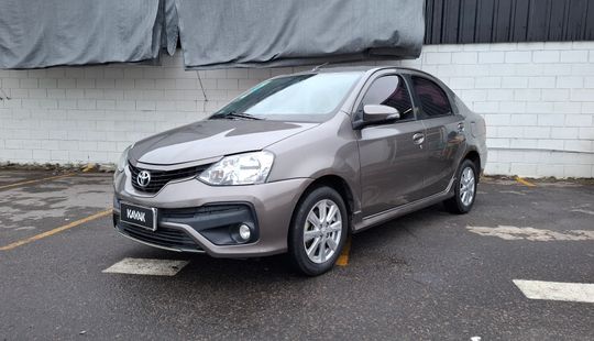Toyota • Etios